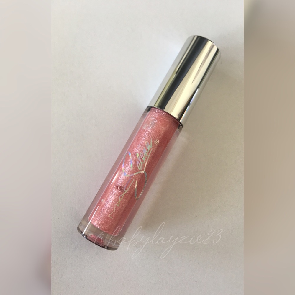 MACxSelena Quintanilla Lip Glass-Bidi Bidi Bom Bom
